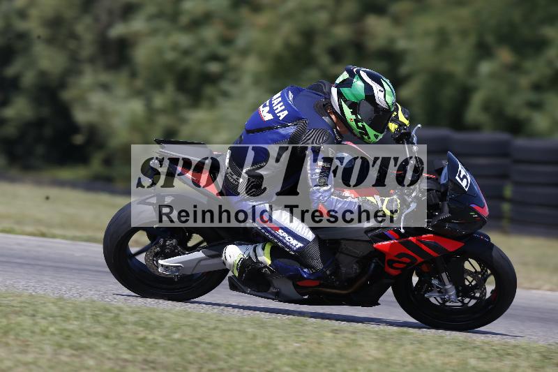 Archiv-2025/49 26.08.2025 Cornu Master School ADR/gruen-vert/54